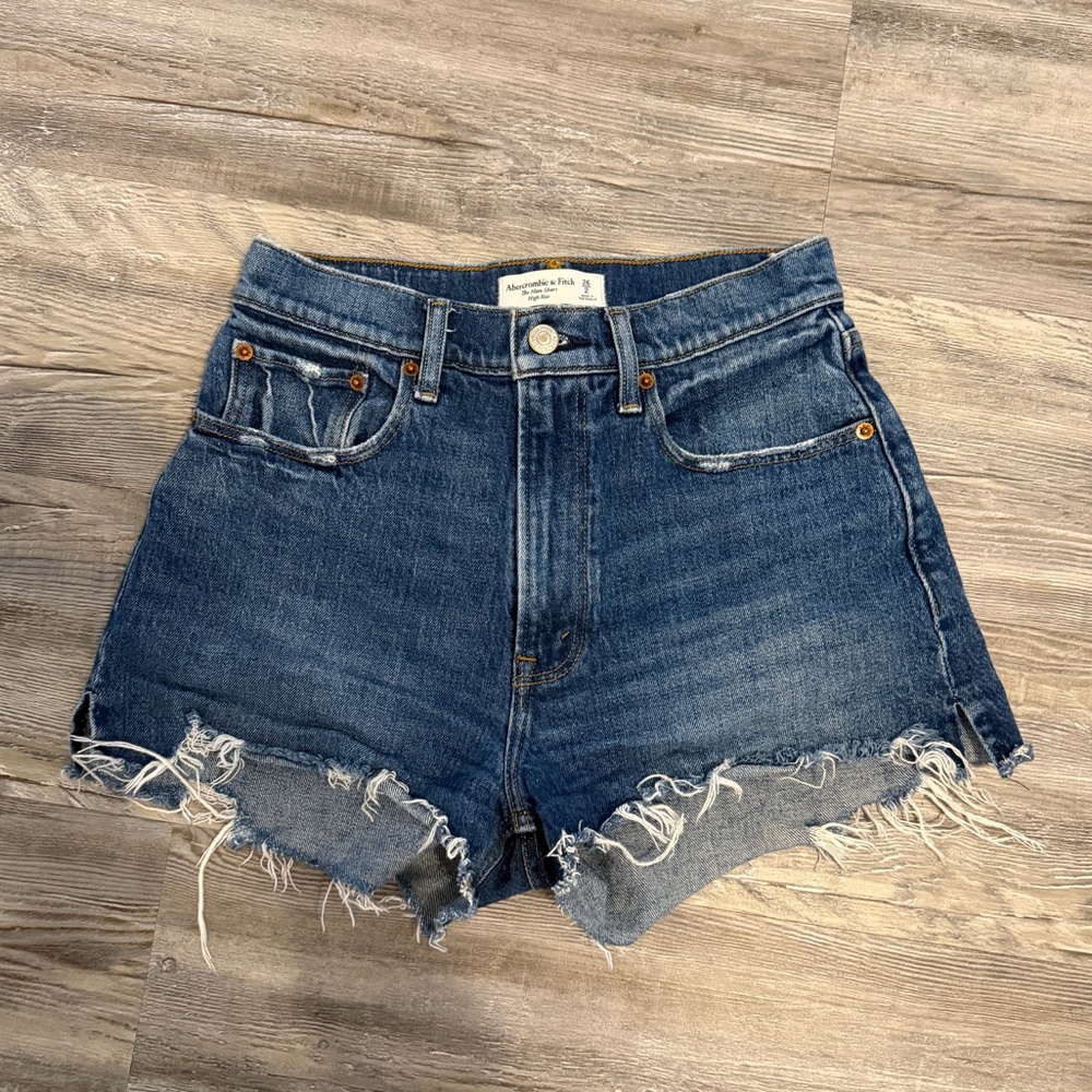 Abercrombie high waist mom short size 25/2